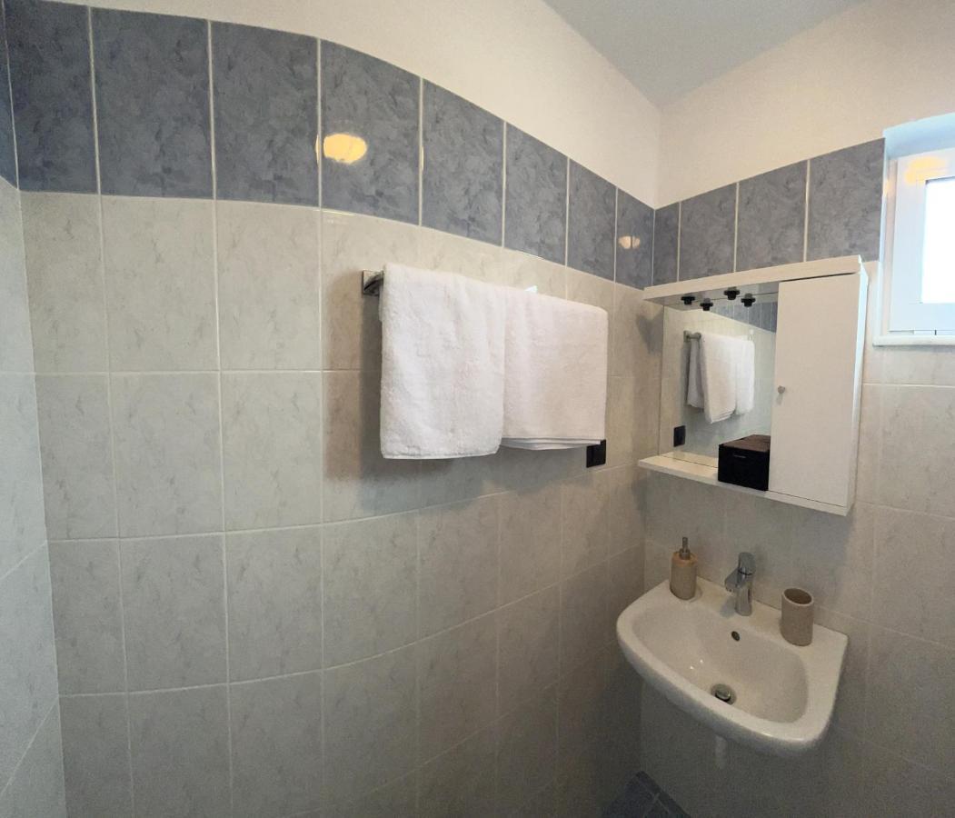 Kosaris Cottage Zipárion Kültér fotó