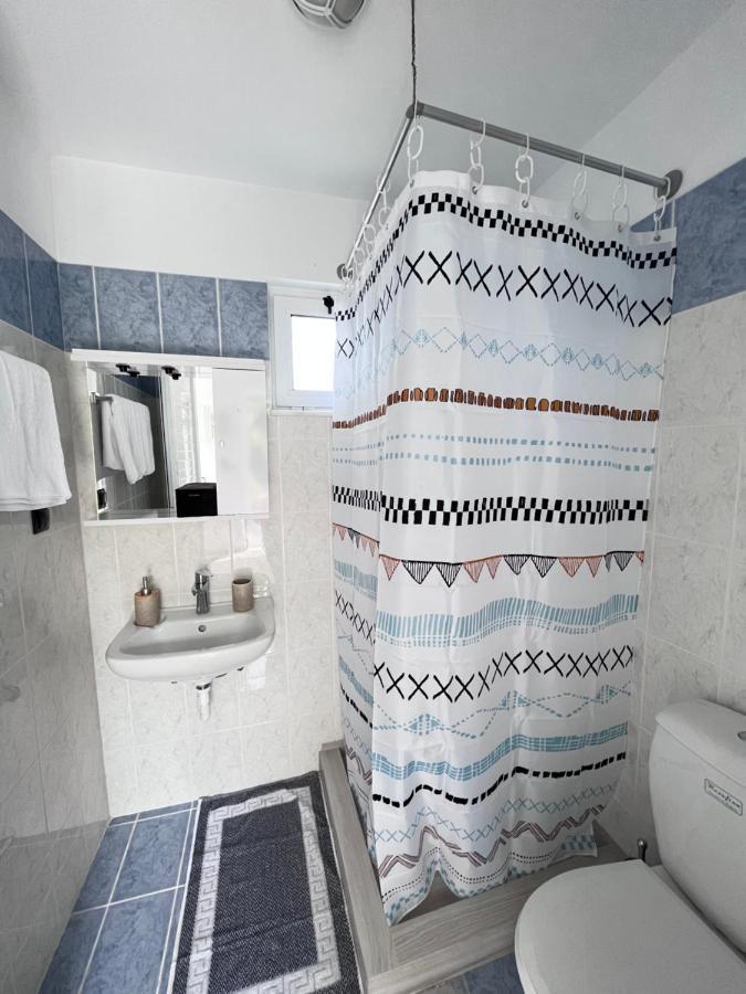 Kosaris Cottage Zipárion Kültér fotó